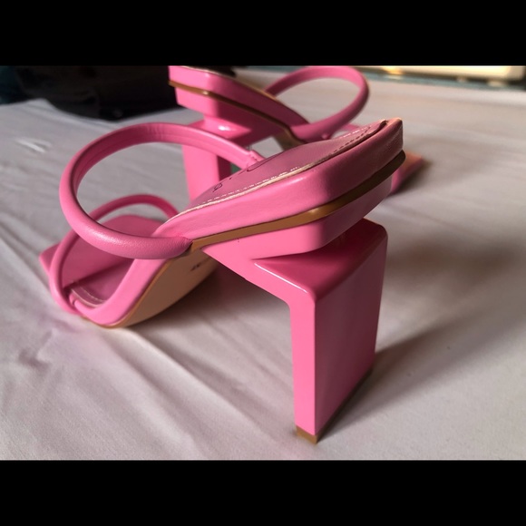 Fuchsia Heels - Picture 2 of 3